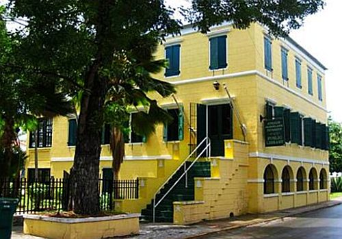 Athalie M. Petersen Public Library